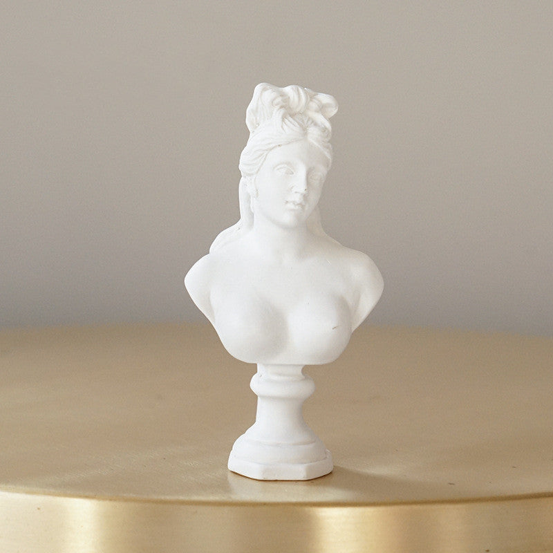 Small Decorative Statue: Plaster Sketch