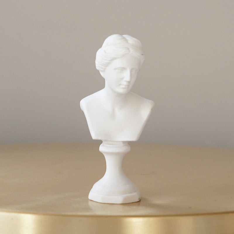 Small Decorative Statue: Plaster Sketch