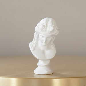 Small Decorative Statue: Plaster Sketch